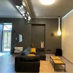דירה Cozy By The Sea With A Private Courtyard
