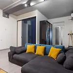 Cozy By The Sea With A Private Courtyard