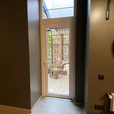 Apartamento Cozy By The Sea With A Private Courtyard *
