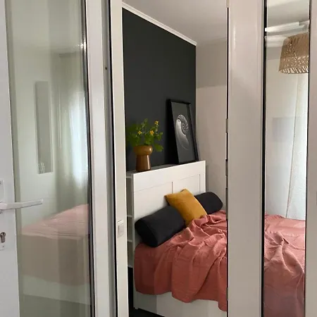 Lägenhet Cozy By The Sea With A Private Courtyard Odessa