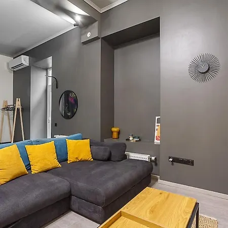 Cozy By The Sea With A Private Courtyard Lägenhet Odessa