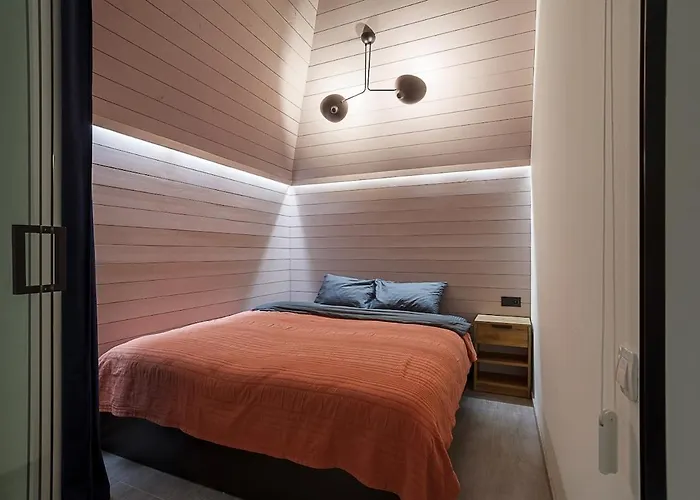 Cozy By The Sea With A Private Courtyard