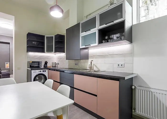 Cozy By The Sea With A Private Courtyard * Odessa