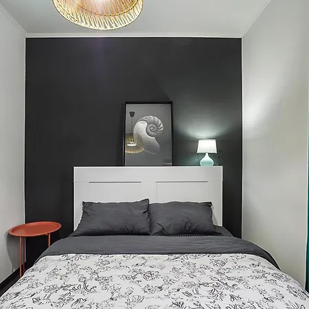 Apartment Cozy By The Sea With A Private Courtyard Odesa