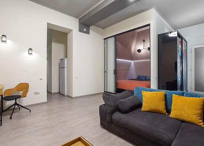 Cozy By The Sea With A Private Courtyard