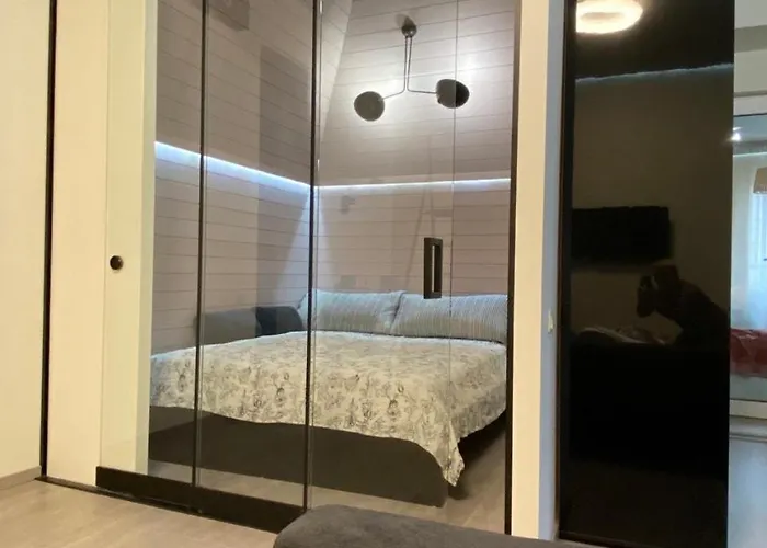 Cozy By The Sea With A Private Courtyard