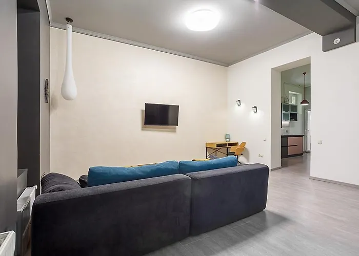 Cozy By The Sea With A Private Courtyard * Odesa